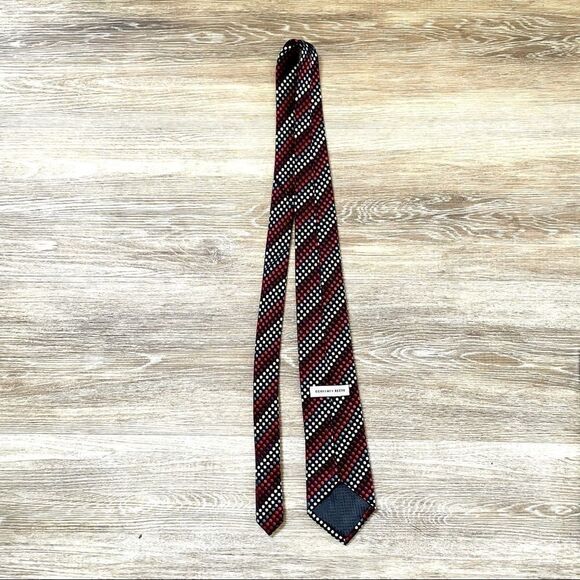 Geoffrey Beene  polka dot tie - Picture 8 of 12